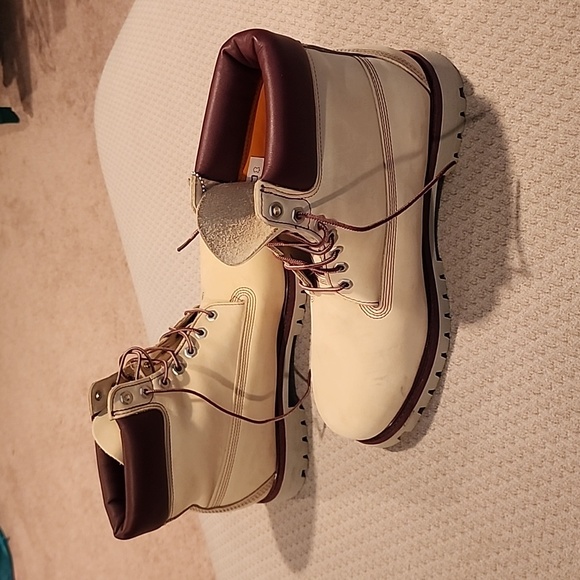 Timberland Men's 6" Classic Waterproof Boots - Picture 4 of 14